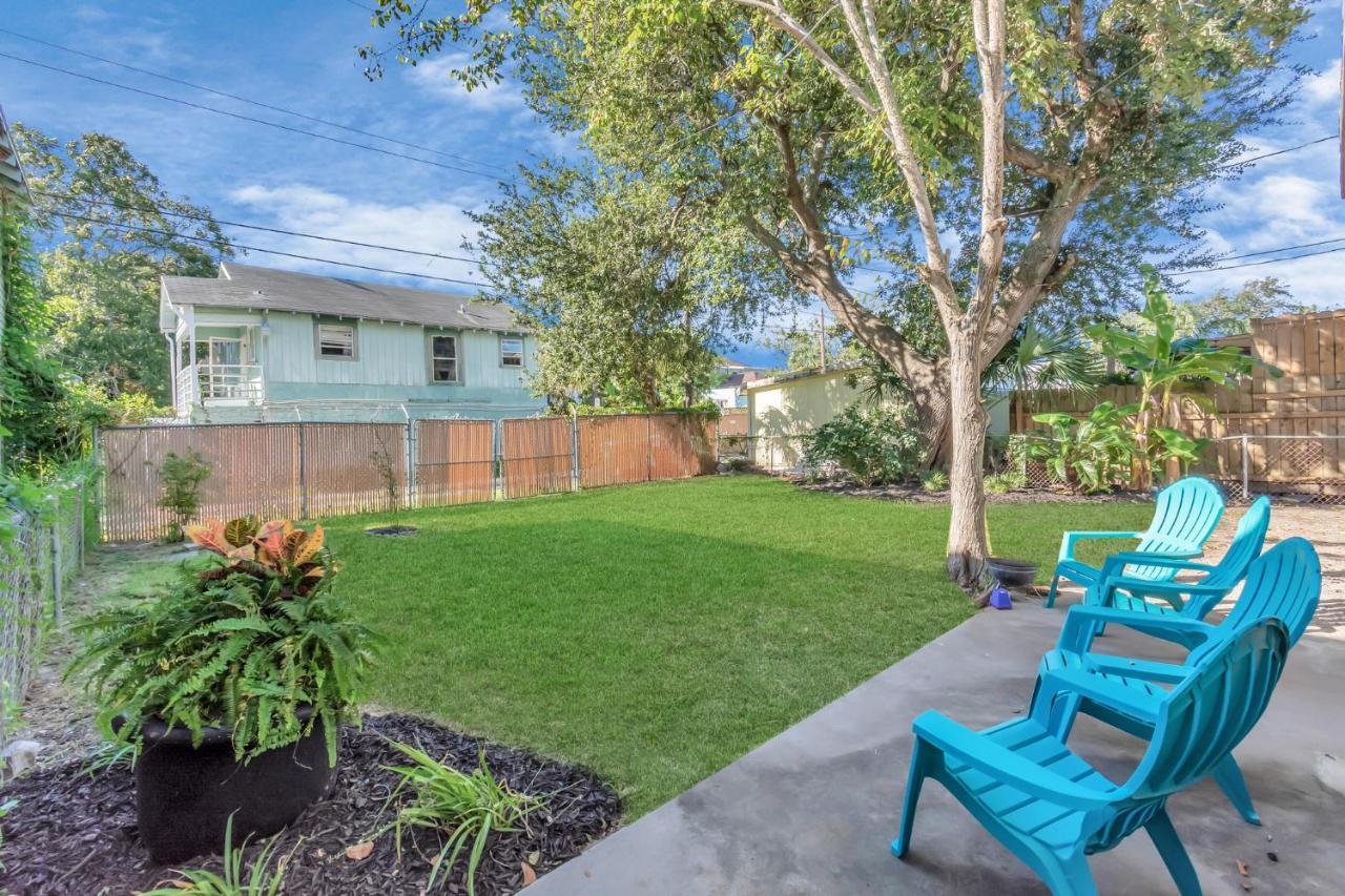 Cozy Historic Galveston House-8 Min Walk To Beach! Exterior photo