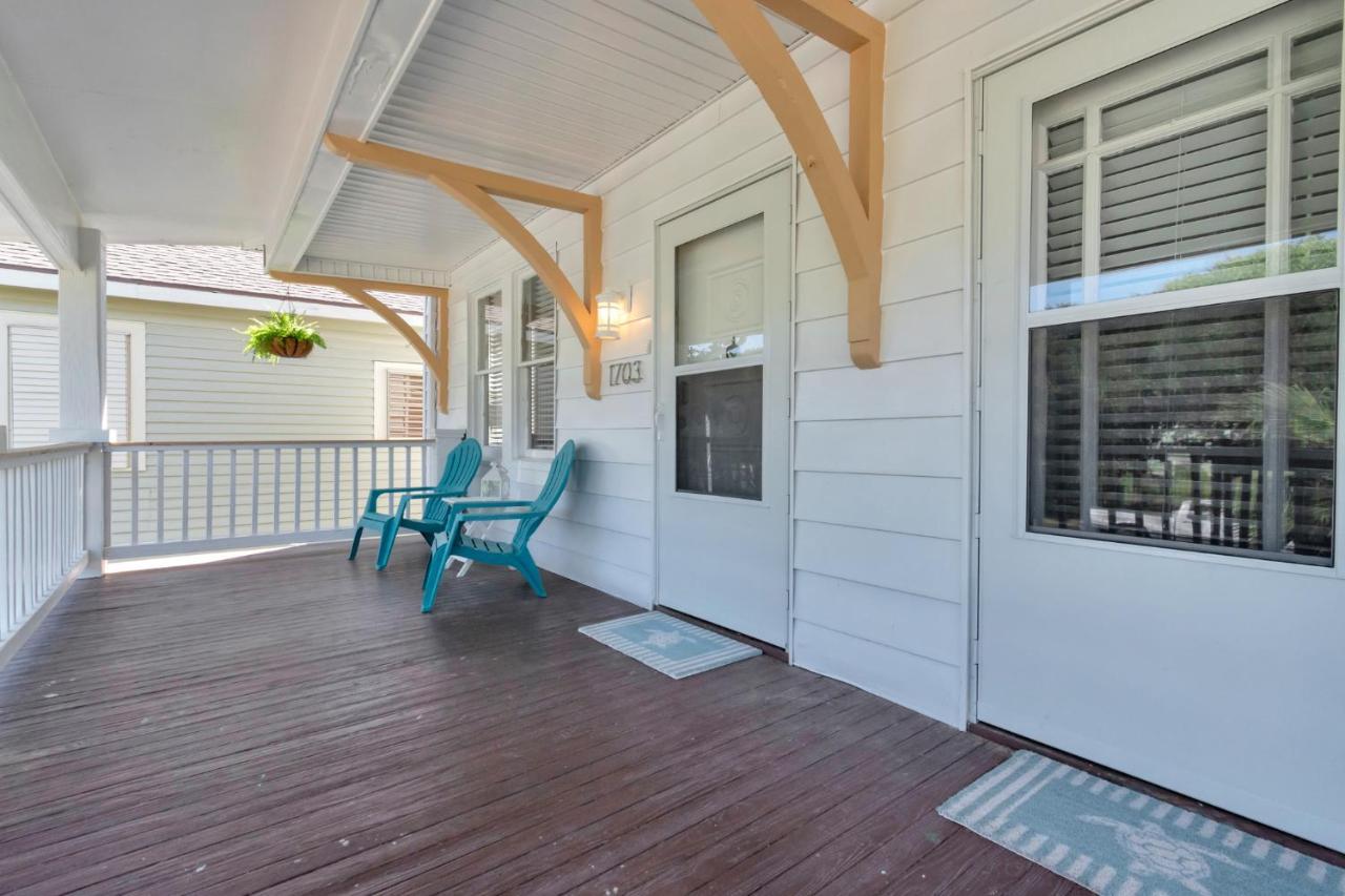 Cozy Historic Galveston House-8 Min Walk To Beach! Exterior photo
