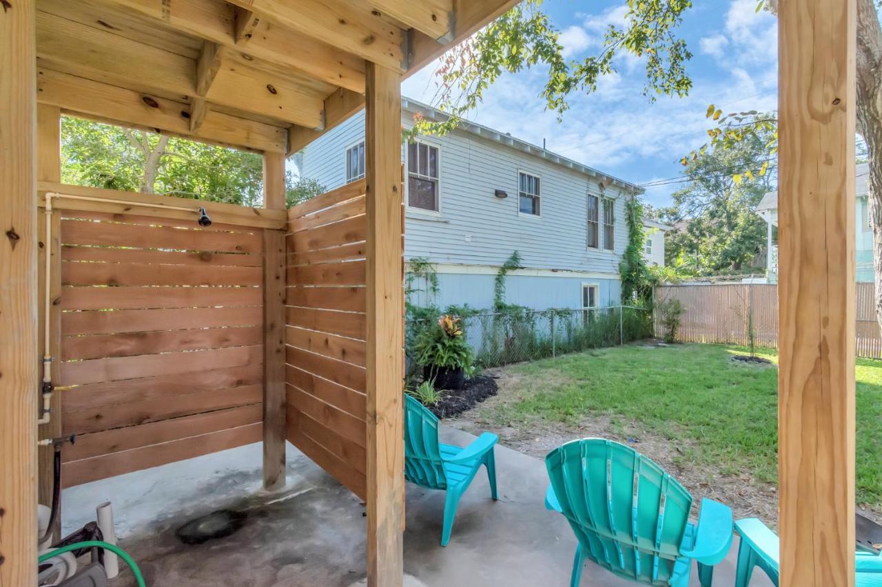 Cozy Historic Galveston House-8 Min Walk To Beach! Exterior photo